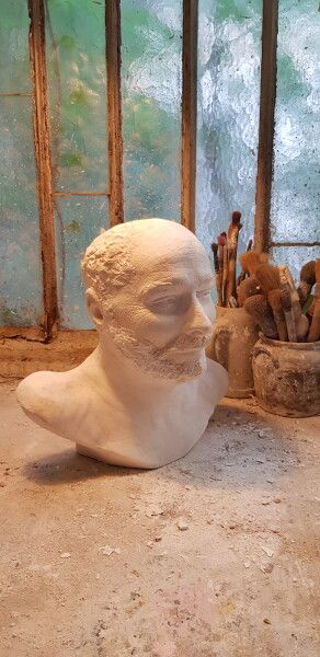 null Jean-Pierre MAURY (1932 - 2021)

Bust of a man with a beard

Plaster

Height...