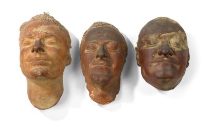 null Jean-Pierre MAURY (1932 - 2021)

Trois moulages de visages en plâtre à patine...
