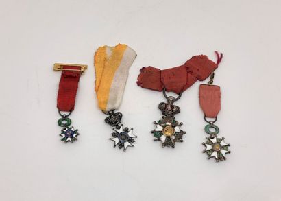 null Légion d'honneur instituée en 1802

- Croix de chevalier en demi taille en argent...