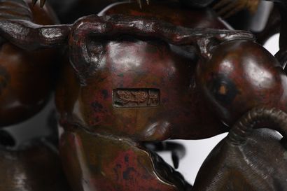 null JAPON - Epoque MEIJI (1868 - 1912)

Groupe en bronze à patine brune et rouge...