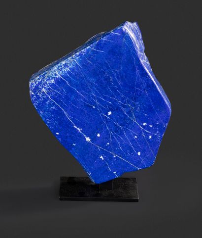 null Bloc de Lapis Lazuli sur base

Le Lapis est utilisé depuis de milliers d'années...