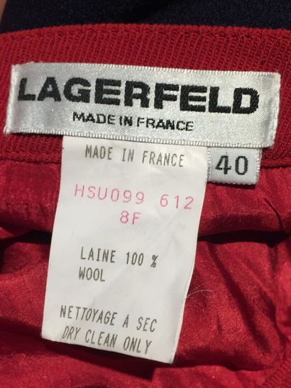 null KARL LAGERFELD Made in France

Lot comprenant :

- Un tailleur pantalon et jupe...