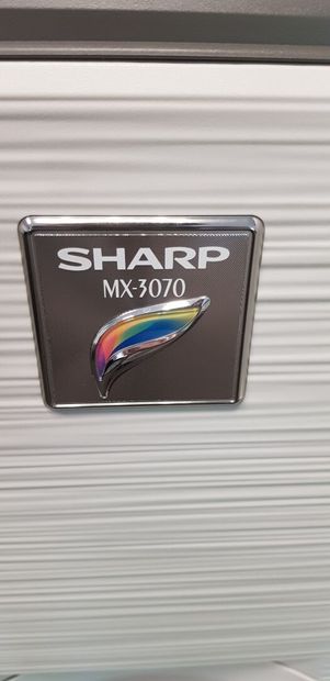 null Copieur SHARP modèle MX-3070 N - N° de série 7506159700

Noir et blanc et couleurs

Compteur :...