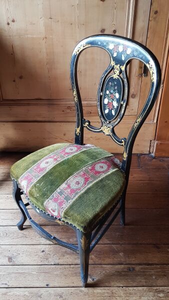 null Two chairs in burgundy lacquered wood, Louis XV style, velvet seat and small...