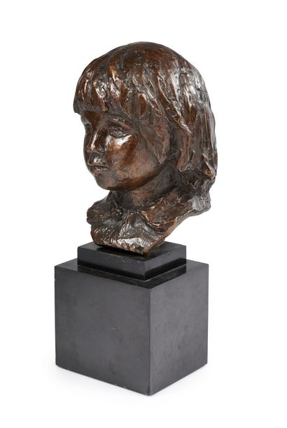 null School of the XXth century 
Bust of Coco
Proof in bronze with brown patina
Stamp...