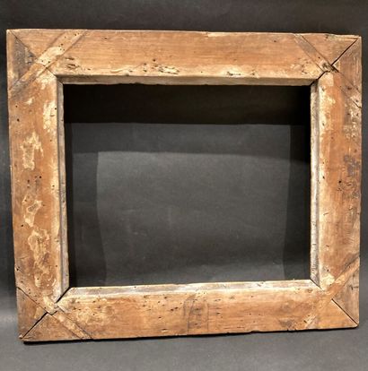 null Carved and gilded wood frame with foliage motifs
42 x 36.5 (the view: 30 x 24.5...