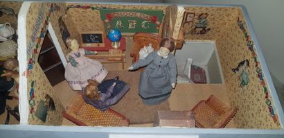 null Maison de poupées en bois comprenant poupées et mobilier de poupées (accidents,...