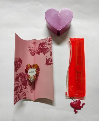 null SWATCH
Trois montres Edition Saint-Valentin dont : 
 - Montre dans une pochette...