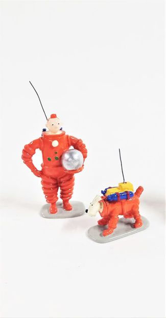 null PIXI - TINTIN
- OBJECTIF LUNE, Tintin et Milou / 4585, n°20645/2250
Figurines...