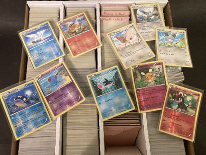 null POKEMON 
Lot de plus de 2500 cartes Pokémon en vrac des séries Origine Eclipse,...