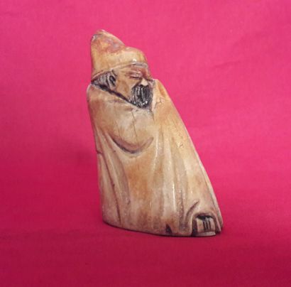null JAPON
Figurine en stéatite représentant un moine endormi
XXème siècle
Haut....