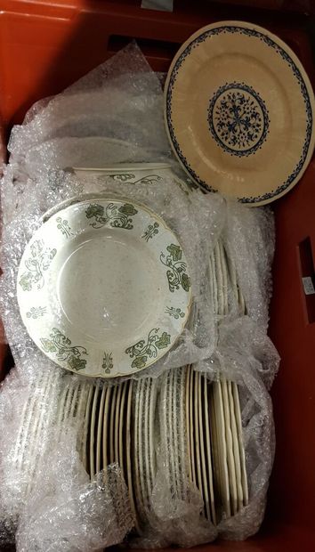 null Various parts of earthenware tableware (including SARREGUEMINES decor 1900),...