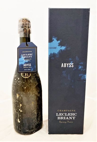 null CHAMPAGNE
1 bouteille Champagne brut 'Abyss' 12 mois sous l'océan Maison Leclerc-Briant....