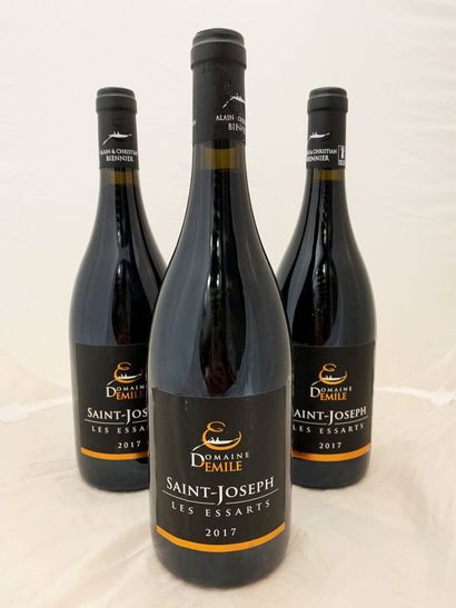 null RHONE
3 bouteilles Saint-Joseph 'Les Essarts' Domaine d'Emile. Rouge 2017