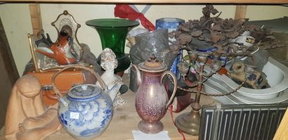 null Lot de bibelots en céramique 50 Jersey, vases, consoles décorative à décor de...