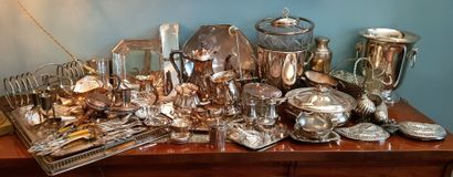 Silver-plated set including champagne bucket,...