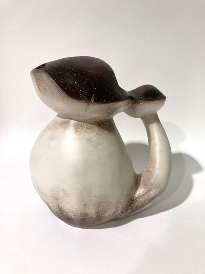 null Ceramic mushroom pitcher
17 cm high