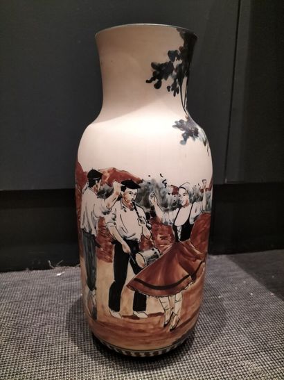 null Atelier Rodolphe FISCHER
Grand vase en grès de Ciboure, figurant un couple de...