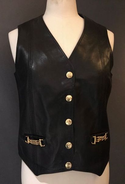 null CÉLINE Paris, circa 1970

Gilet sans manches en cuir d'agneau marine proche...