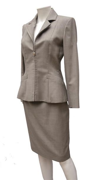 null CHRISTIAN DIOR BOUTIQUE : Ensemble veste et jupe gris, veste zippée.