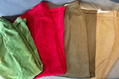 null BERTEIL

Lot comprenant quatre pantalons dont deux en velours côtelé, un vert...