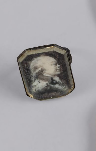 null Ecole française XIXème siècle

Miniature présentant un profil d’homme en grisaille,...