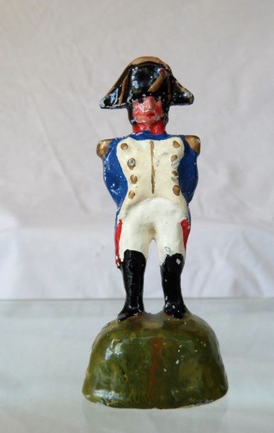 null Ancienne figurine en métal lourd représentant l'empereur Napoléon, probablement...