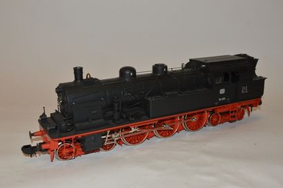 null MÄRKLIN I moderne, réf 5746, locotender 232, noire, de la DB, type 78 355, Lg....