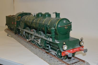 null Grande maquette de locomotive Pacific française, type PLM 6001, en bois et métal,...