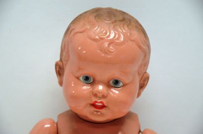 null Poupée bébé celluloid, yeux peints, cheveux mulés, 38 cm