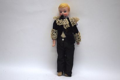 null Boy doll KING 122.5, head with closed bust, blond moulded hair, closed mouth,...