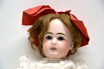 null SIMON & HALBIG doll, open mouth, sleepy eyes, very nice quality porcelain and...