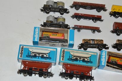null MÄRKLIN (13) miscellaneous freight wagons of which 4x in boxes (G)