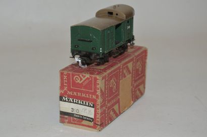 null MÄRKLIN item no. 310.2, (1950/51) boxcar, bright green, 2 axles, gray/brown...