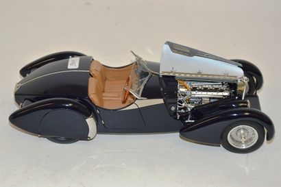 null CMC (classic Model Cars) scale 1/18, made in Germany, BUGATTI 57 SC, 1938, Corsica...