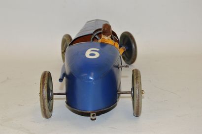 null JEP, voiture de course DELAGE, peinte en bleu n° 6, Lg. 43cm, professionnellement...