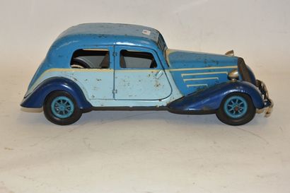 null JEP, Citroën traction, en tôle peinte, bleu deux tons, Lg32cm, d'origine mais...
