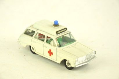 null DINKY Toys, 278, Vauxhall ambulance, en blanc, avec civière, quasi neuve en...