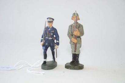 null ELASTOLIN (2) a kriegsmarine officer marching - a German soldier at attention...