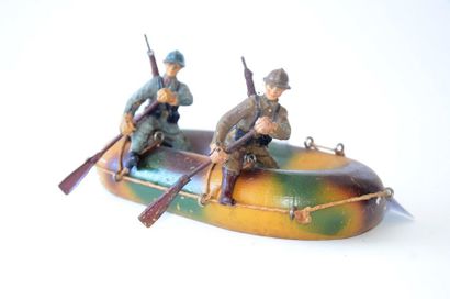 null ELASTOLIN (3) Inflatable landing canoe in camouflage colour and two rowers,...