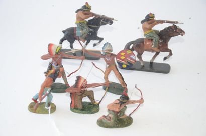 null ELASTOLIN (7) Indian group (E):

- 3 indians on horseback (one horse without...