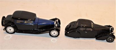 null (2) TACOT, 1 Bugatti type 41 Royale Kellner of 1927 in black and blue resin...