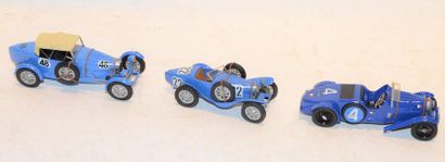 null (3) M.C.M. 1 Bugatti type 43 Grand Sport 1927 blue metal 43, 1 Bugatti type...