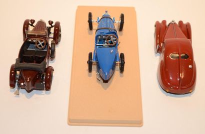 null (3) ELIGOR, 1 Bugatti type 35 B Course de 1927 en métal bleu (M+B), SUN MOTORS,...