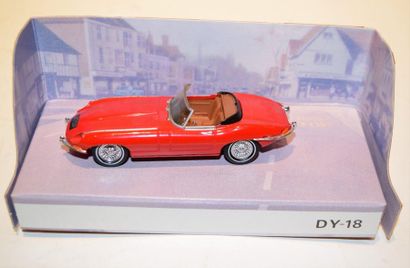null (2) MATCHBOX "Dinky" 2 Jaguars type E red 1968. 1/43rd (M+B)