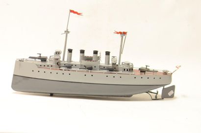 null BING, beautiful cruiser in sheet metal, painted two-tone grey, two masts, 4...
