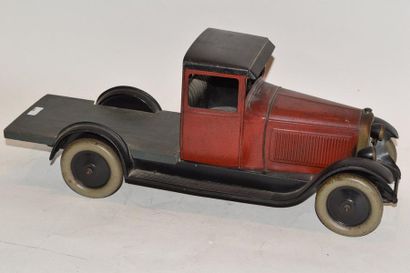 null CITROEN toy flatbed truck C4, mechanics, sheet metal and speckled red paint...