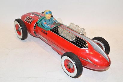 null MODERN TOYS (TM); Japan, Around 1960, Big racing car, a "transparent" engine...