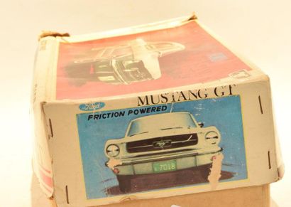 null Japan TN, Ford Mustang, in red sheet metal, Lg. 40cm, (MB) new in box