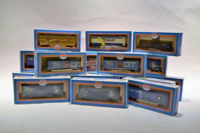 null MODEL POWER, HO scale, (17) American freight car (MB)